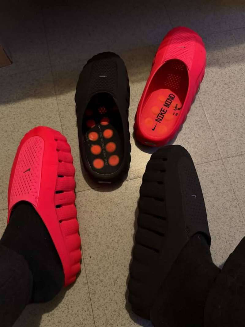 Nike Mind Slides - Comfortable and Stylish Slip-On Sandals for Men