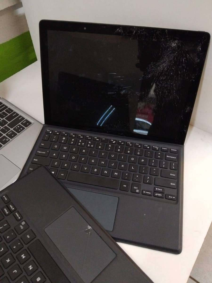 3 DELL LATITUDE 2 IN 1