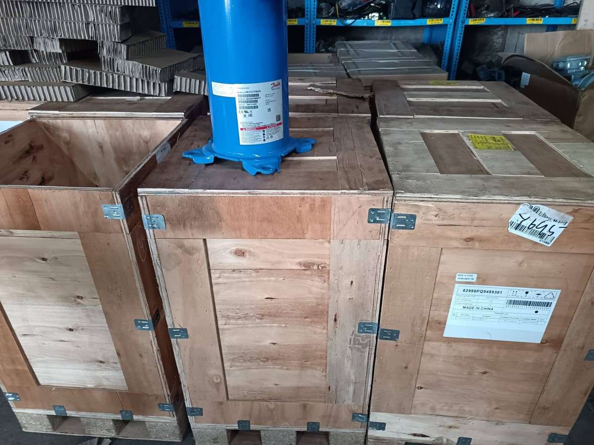 Danfoss / HItachi / Midea / Panasonic - Compressors (HVAC) - 18000btu - 121000 BTU
