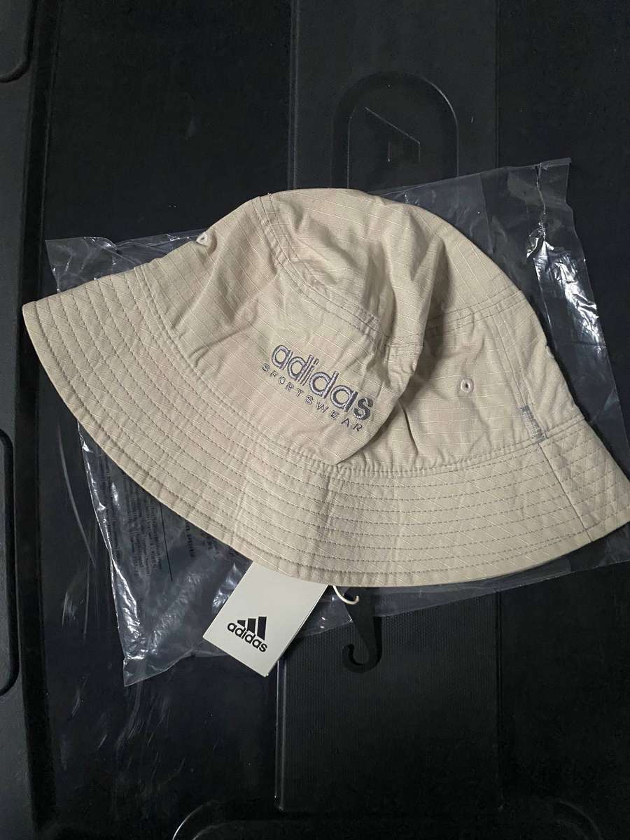 Adidas Accessories: Classic Cotton Bucket Hat - Sportwear