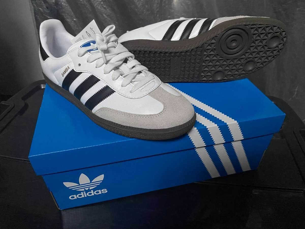 Adidas - Samba (W) Men's UK 9 Sneaker For Sale