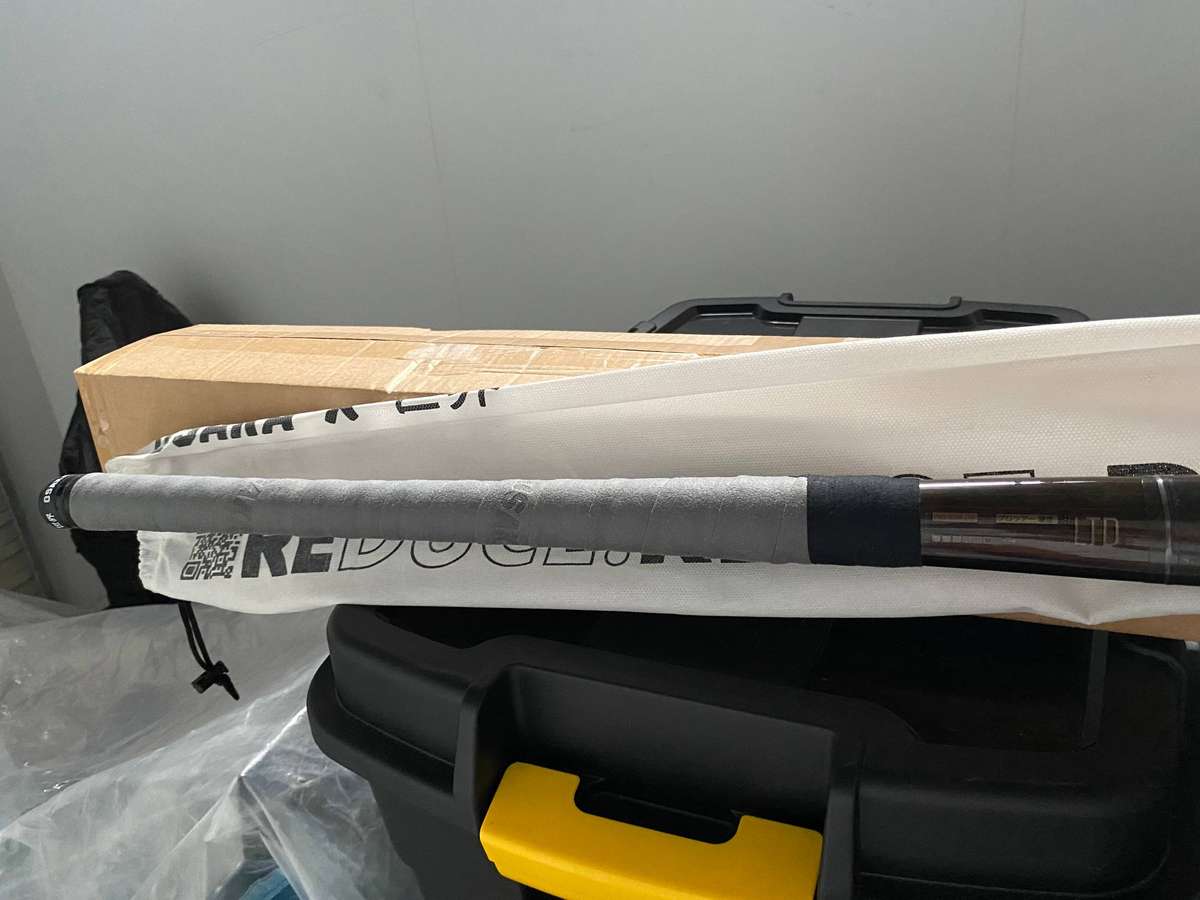 OSAKA TOUR PRO LTD - PROTO BOW HOCKEY STICK, size 37.5 FOR SALE
