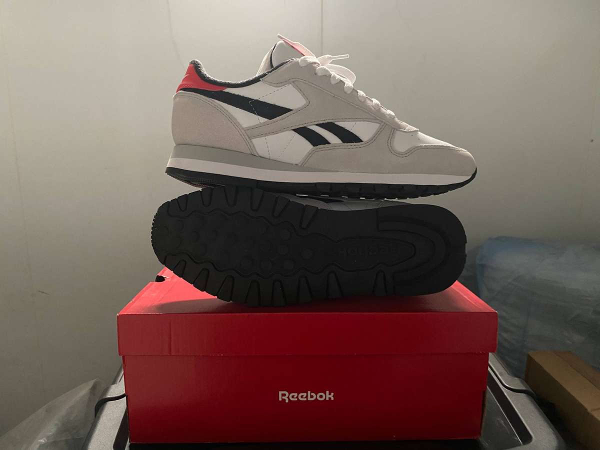 Reebok Classic Leather Shoe For Sale