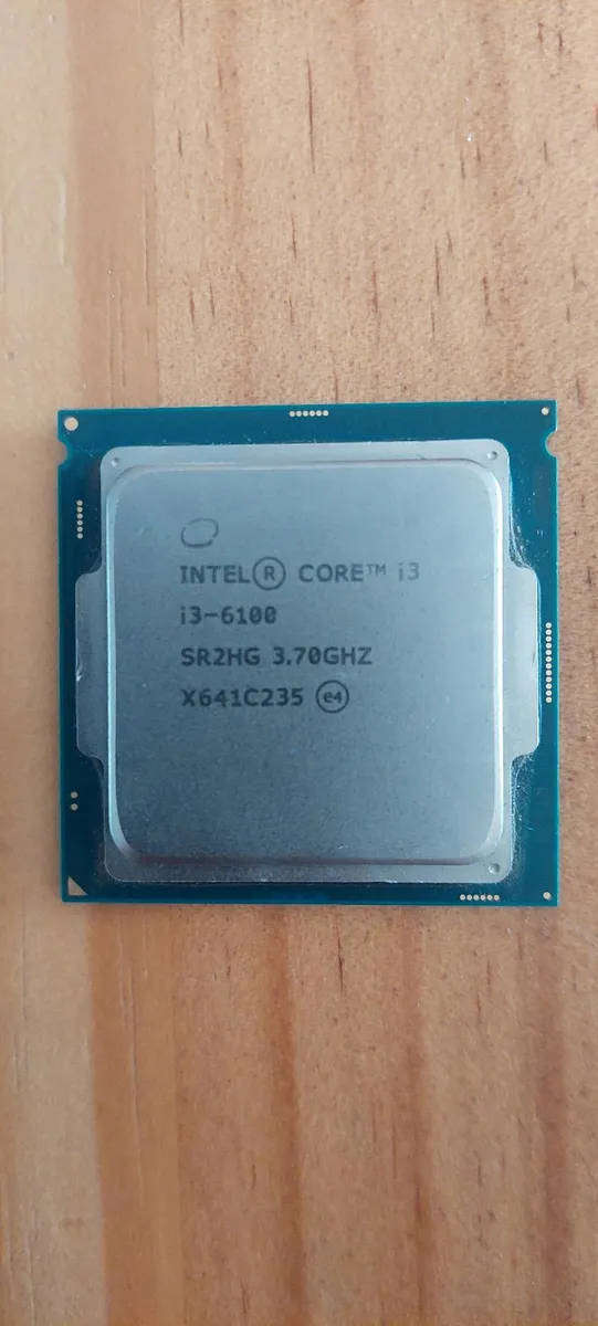 Intel I3 6100 CPU and Intel Stock Cooler