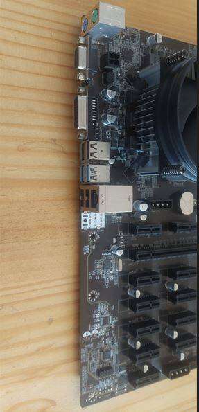Biostar B250 BTC-12P Motherboard + Intel Core i3-6100 + Cooler Master CPU Cooler