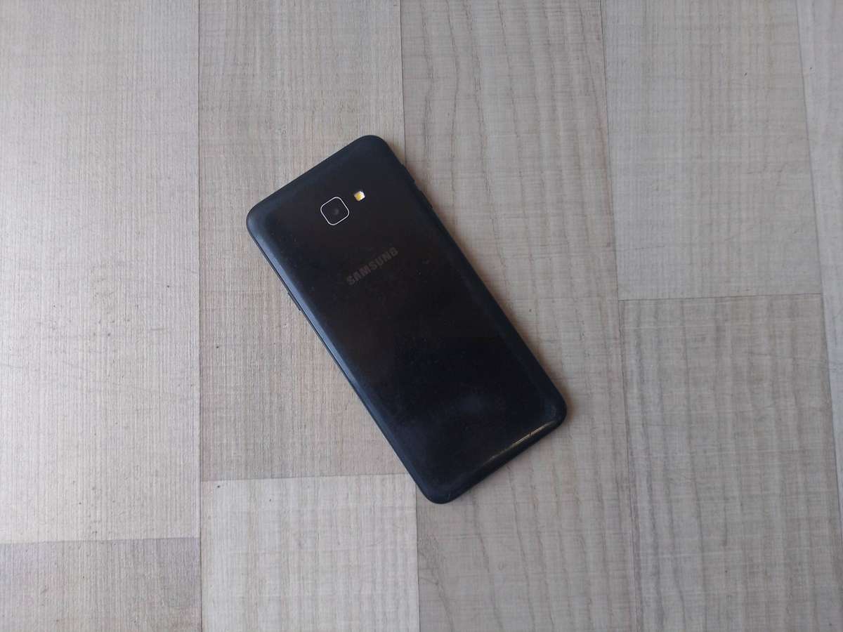Samsung Galaxy J4 Core Black | Network Locked
