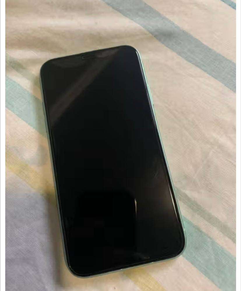 iPhone 11