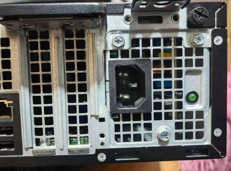 Dell OPTIPLEX i5 7th Gen 3050