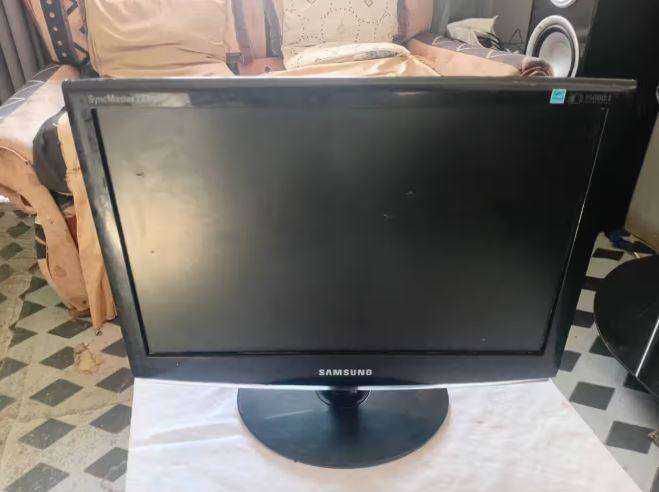 Samsung 733nw