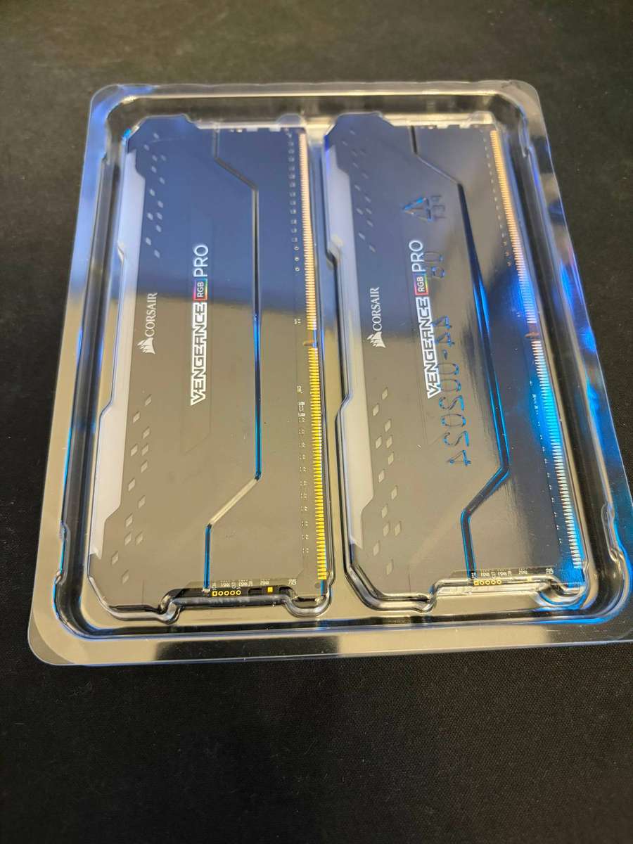 Corsair Vengeance 16GB 3200MHz RGB Pro DDR4 RAM