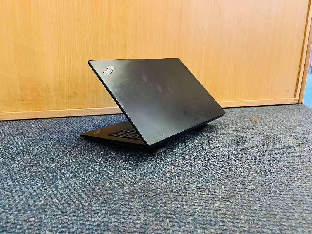 Lenovo X280