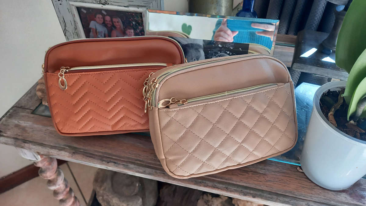 Sling bag - Compact Crossbody Bag for Everyday Use
