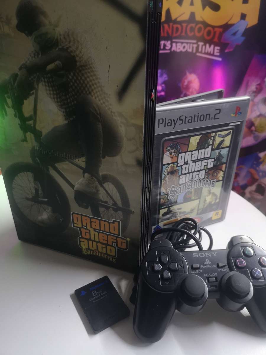 PlayStation 2 fat - San Andrea's console and game - collectors edition (Ps2)