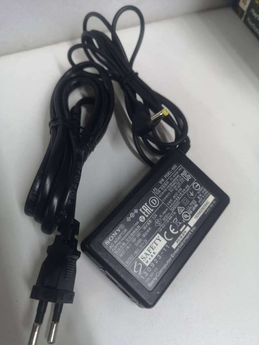 PSP charger - original ,model p1000/2000/3000 E1000 (PSP)