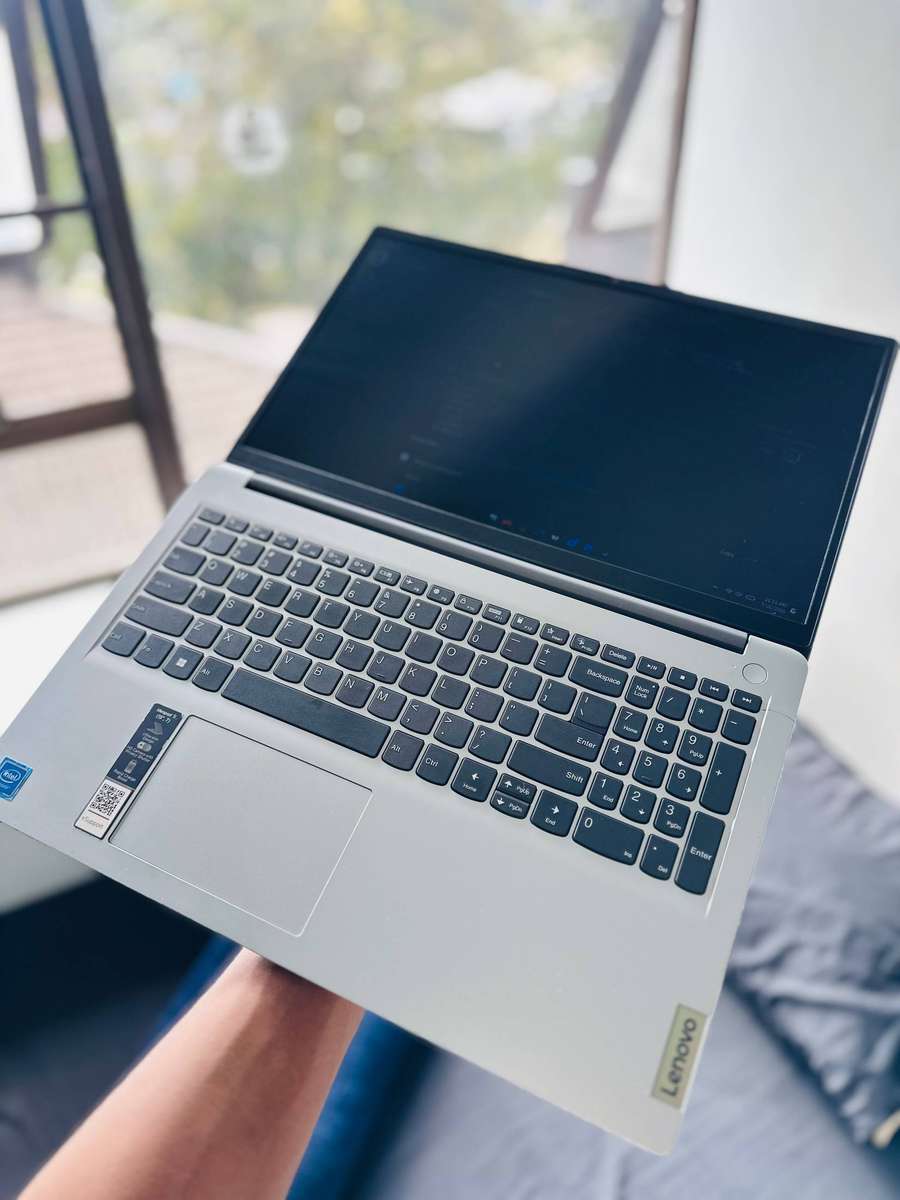 Lenovo ideapad 1 15iGL7 4GB RAM
