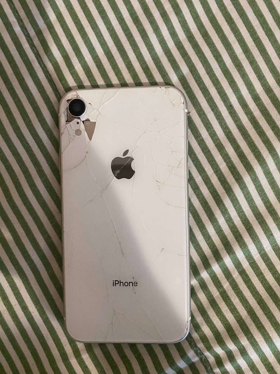 Apple iPhone XR 64GB - Secondhand Smartphone with Retina Display