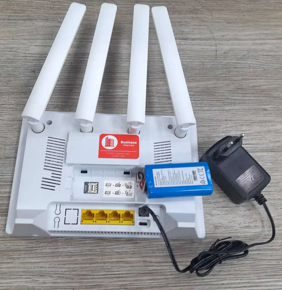 Vodacom ZLT S90 Ultra Router Open Box