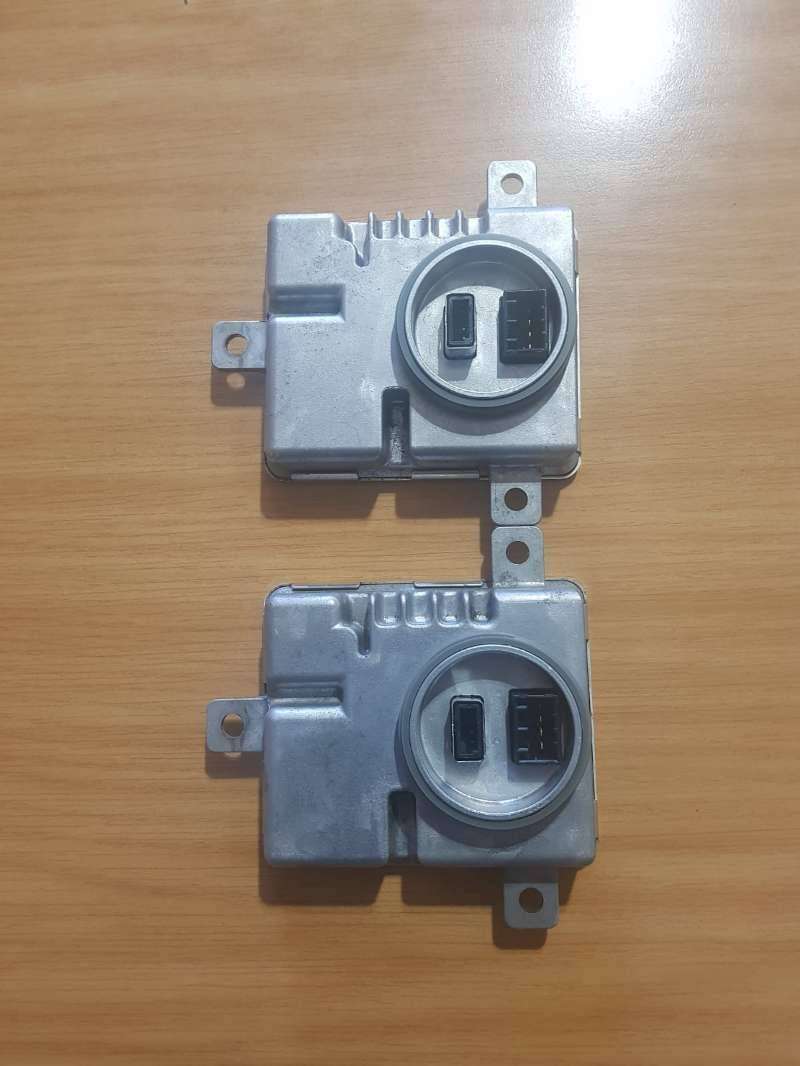Audi OEM Xenon HID headlight ballast and control