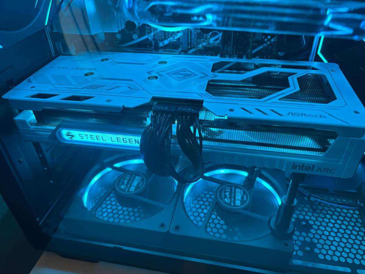 Custom loop gaming pc