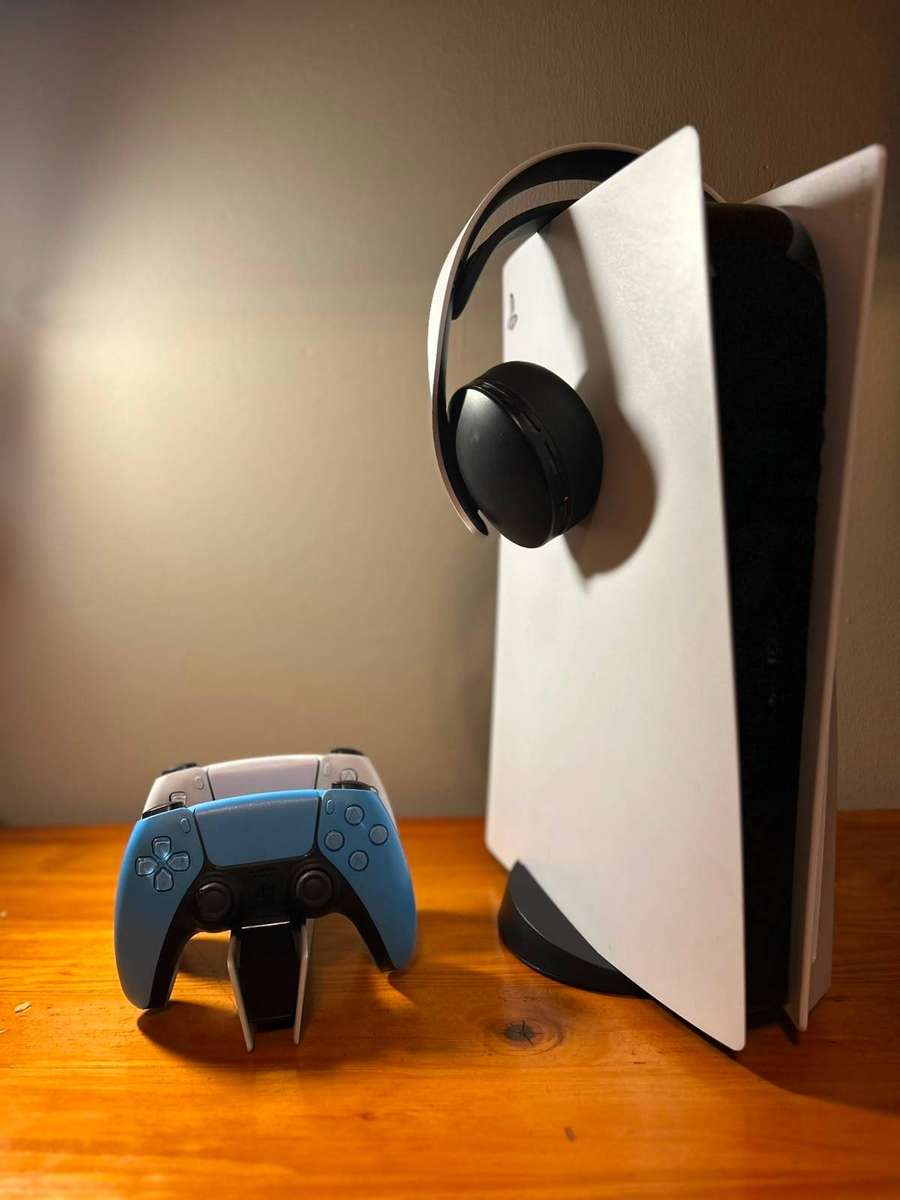 PlayStation 5 Digital Edition Bundle with 2 Controllers, Pulse 3D Headset & Charging Dock