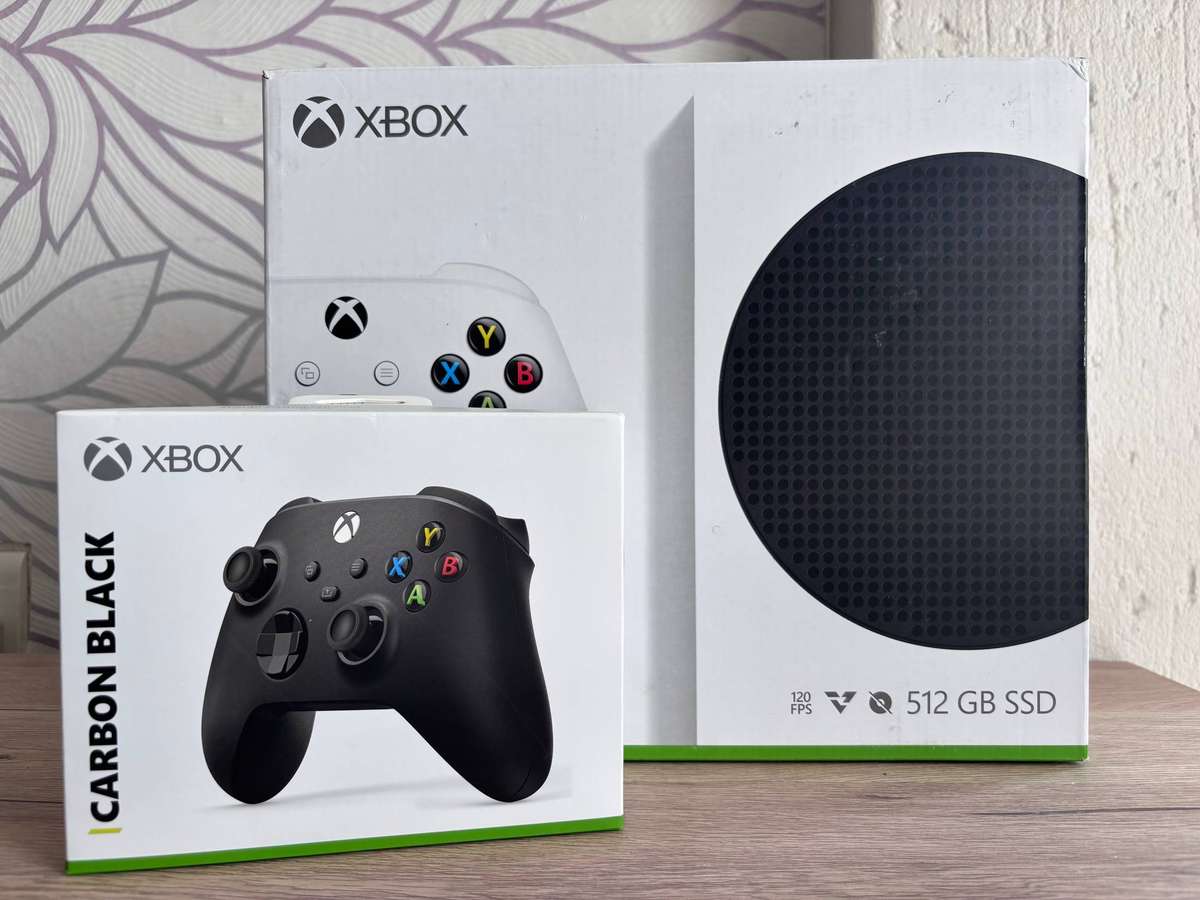 Xbox Series S 512GB SSD Console with Extra Wireless Controller