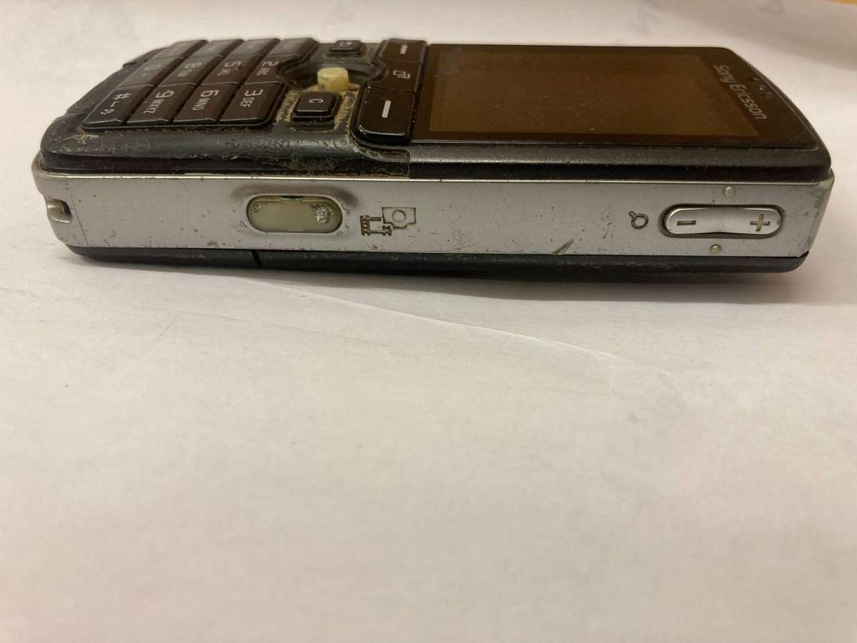 Sony Ericsson K750i  UNTESTED