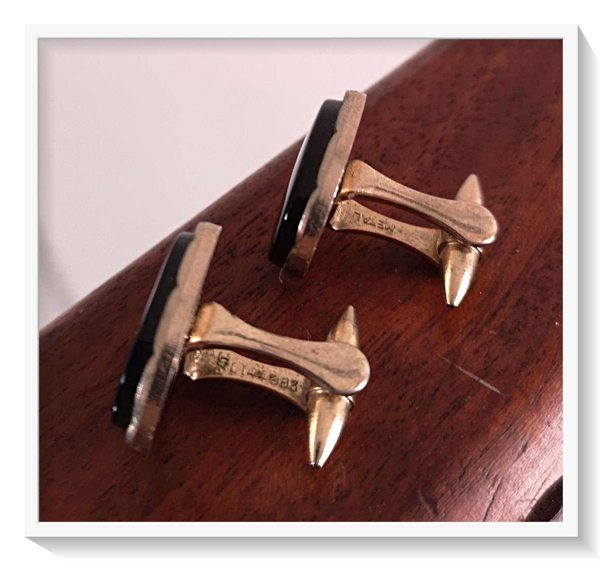 A Beautiful Pair of Obsidian or Onyx Mens Cufflinks - See Photographs*