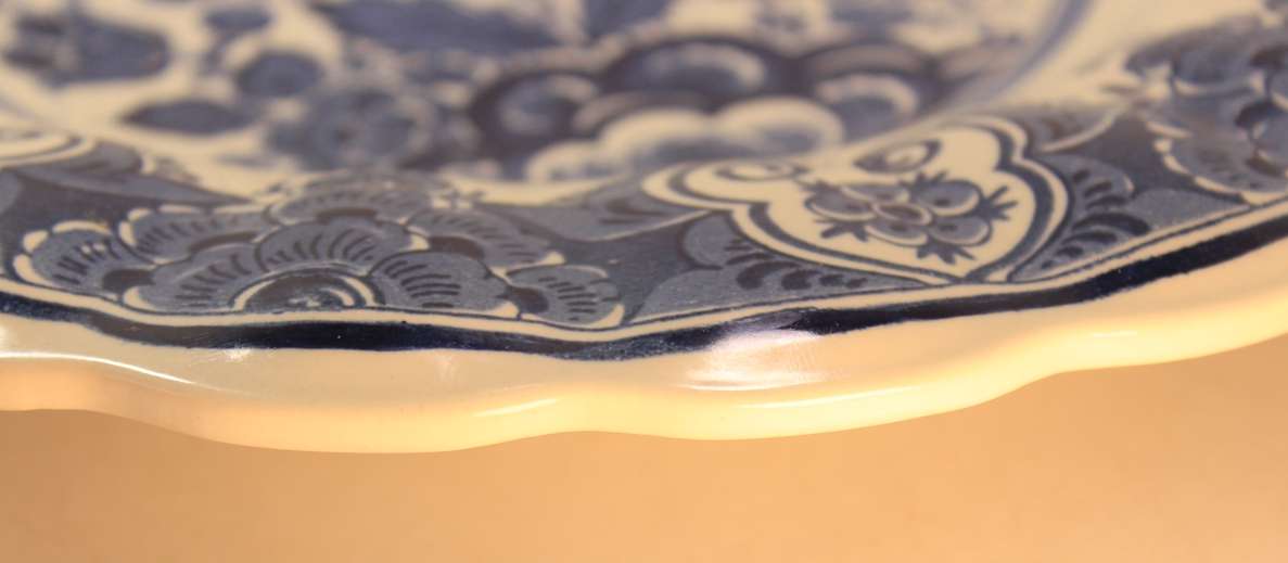 Vintage Large Blauw Delfts Distel Blue & White Display Bowl.