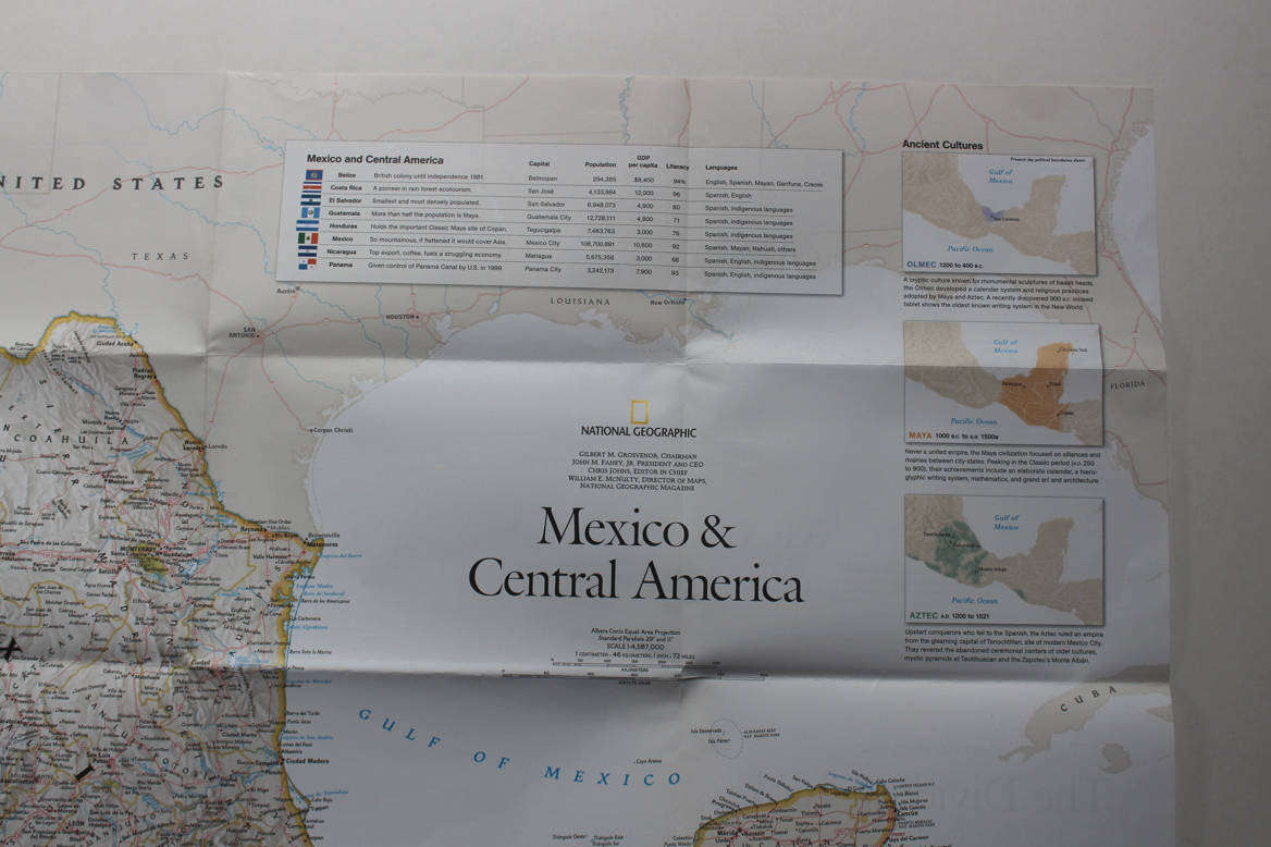 National Geographic Folded Map The Dividing Link Mexico and Central America August 2007