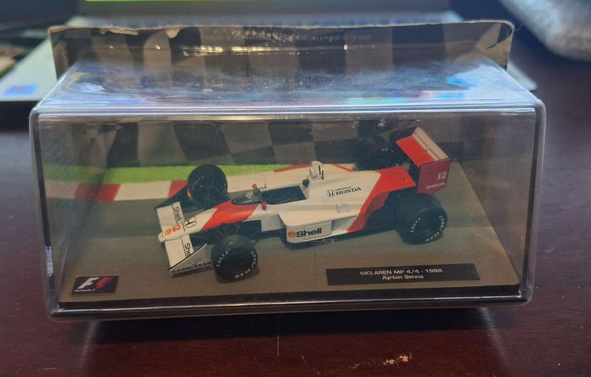1988 McLaren MP4/4 - Ayrton Senna