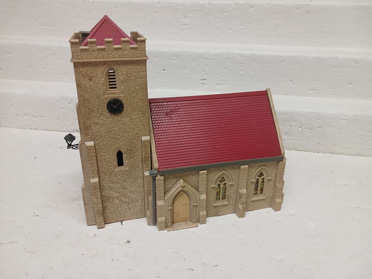 HO SCALE - OLD STYLE STONE FINISH CHURCH