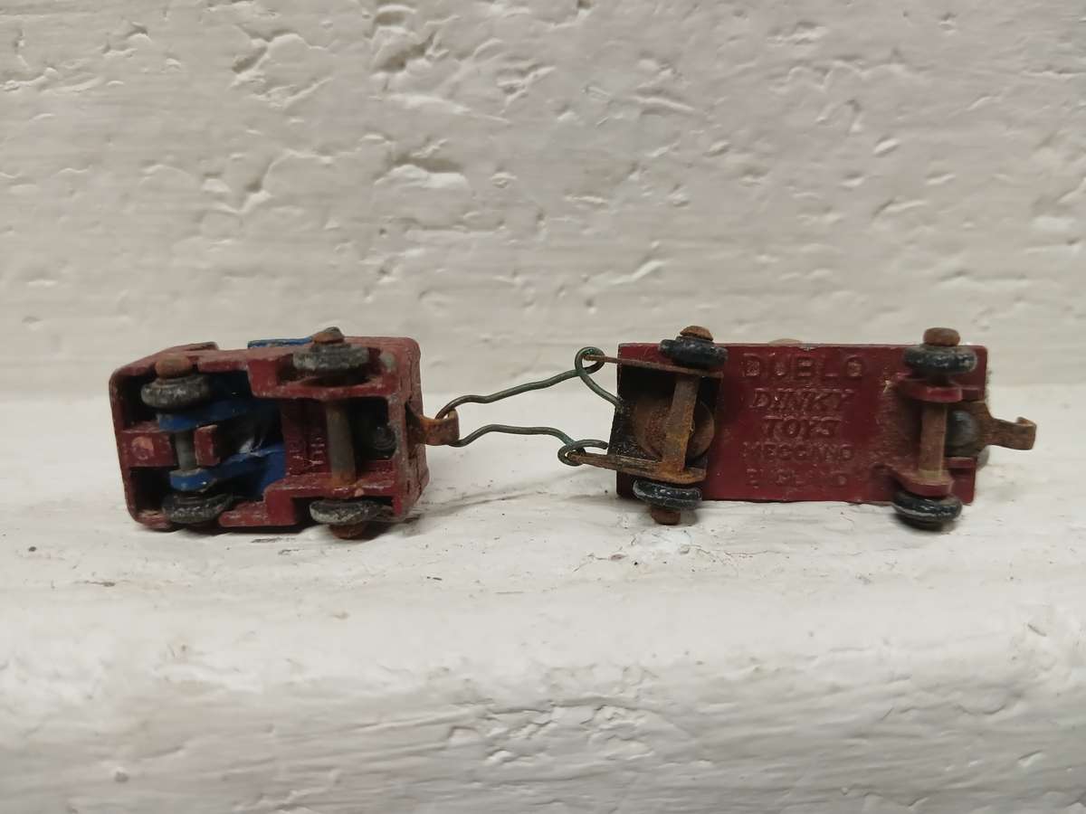 HO / OO SCALE - HORNBY DUBLO - PLATFORM TROLLY AND TRAILER