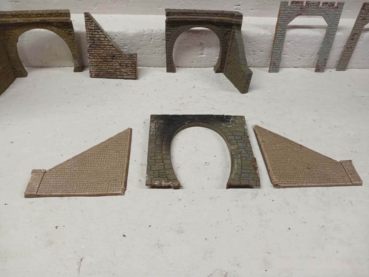 HO / OO SCALE - VARIOUS TUNNEL ENTRANCES