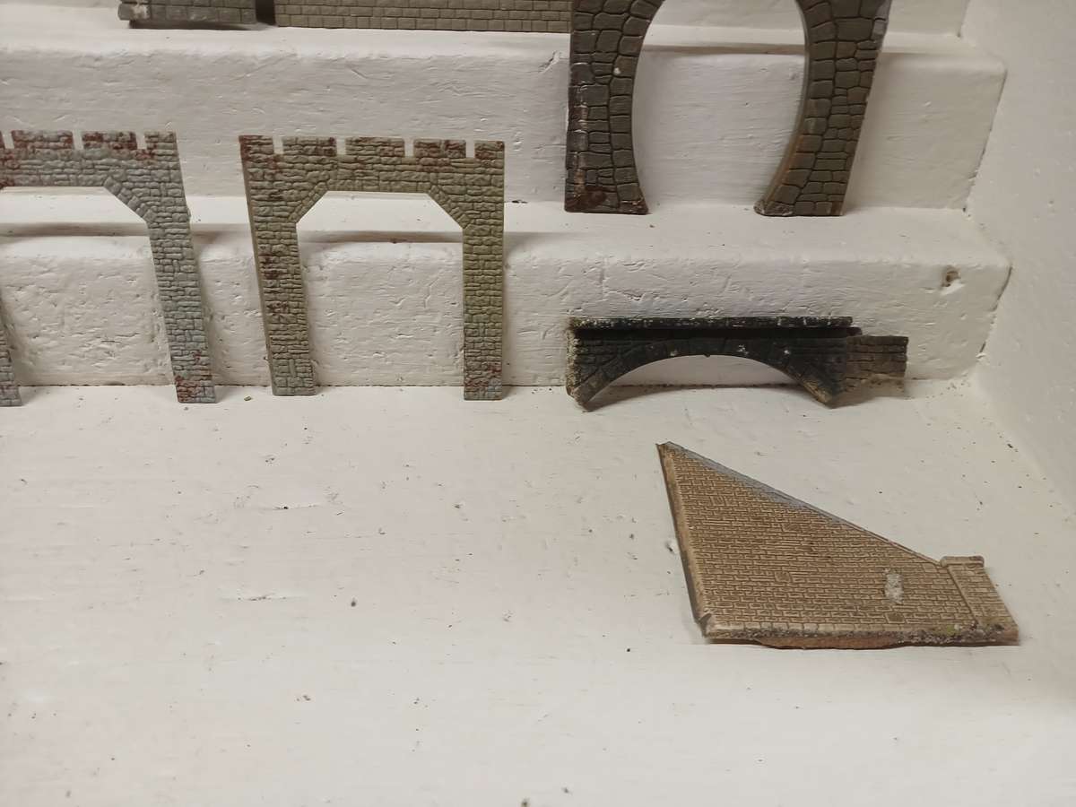 HO / OO SCALE - VARIOUS TUNNEL ENTRANCES