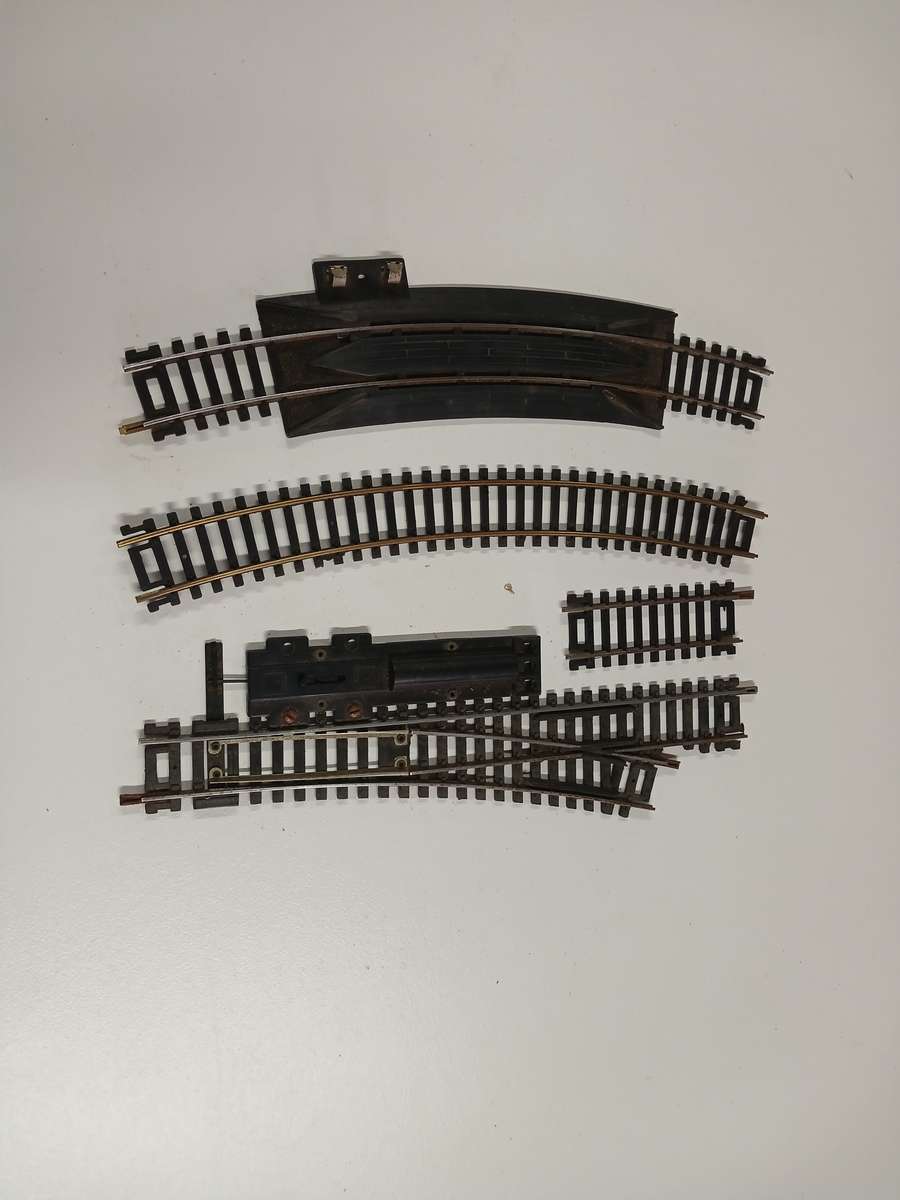 HO / OO SCALE - LIFELIKE - X1 POINT + TRACK