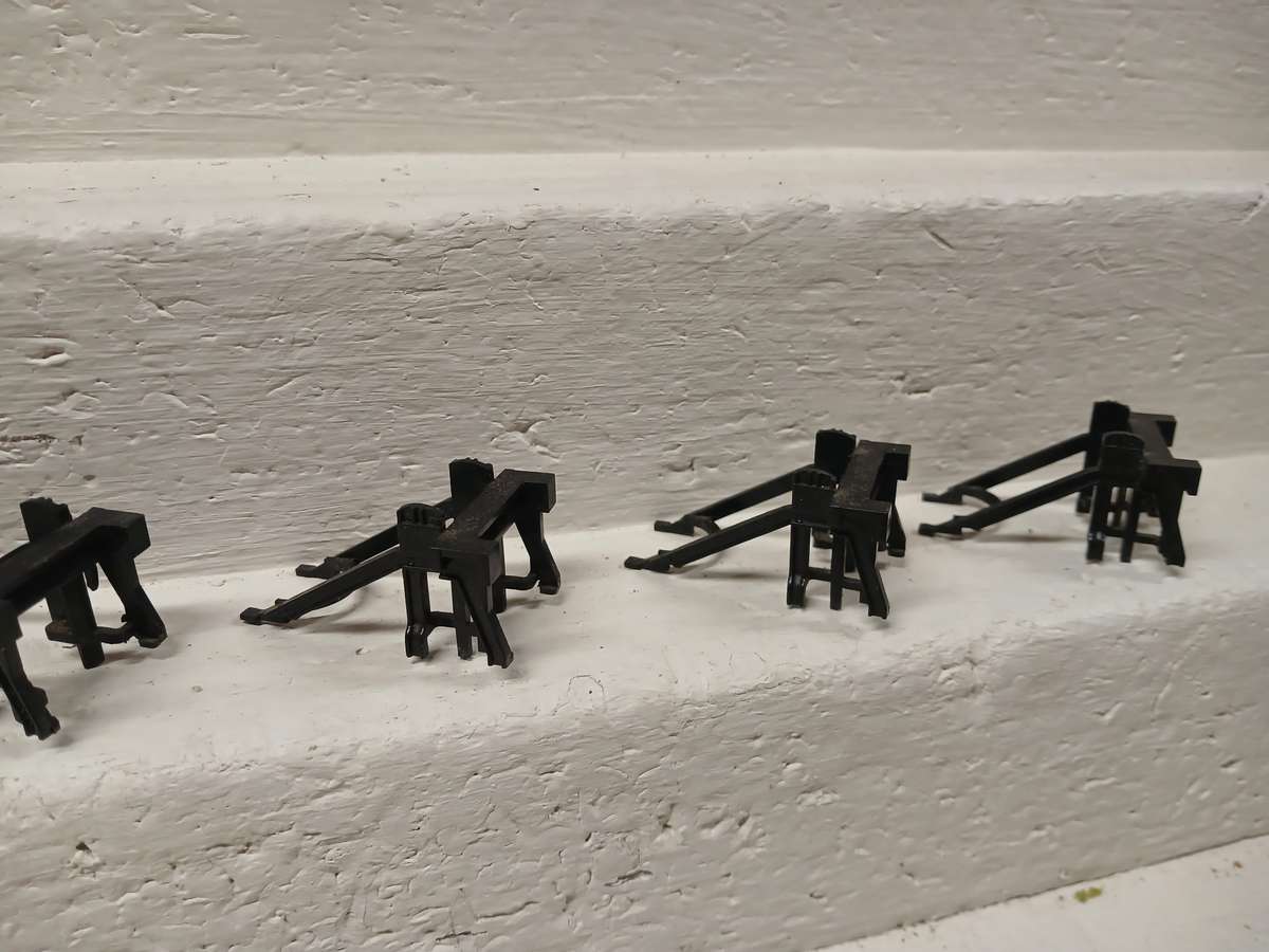 HO / OO SCALE - HORNBY STOPBLOCKS - X6