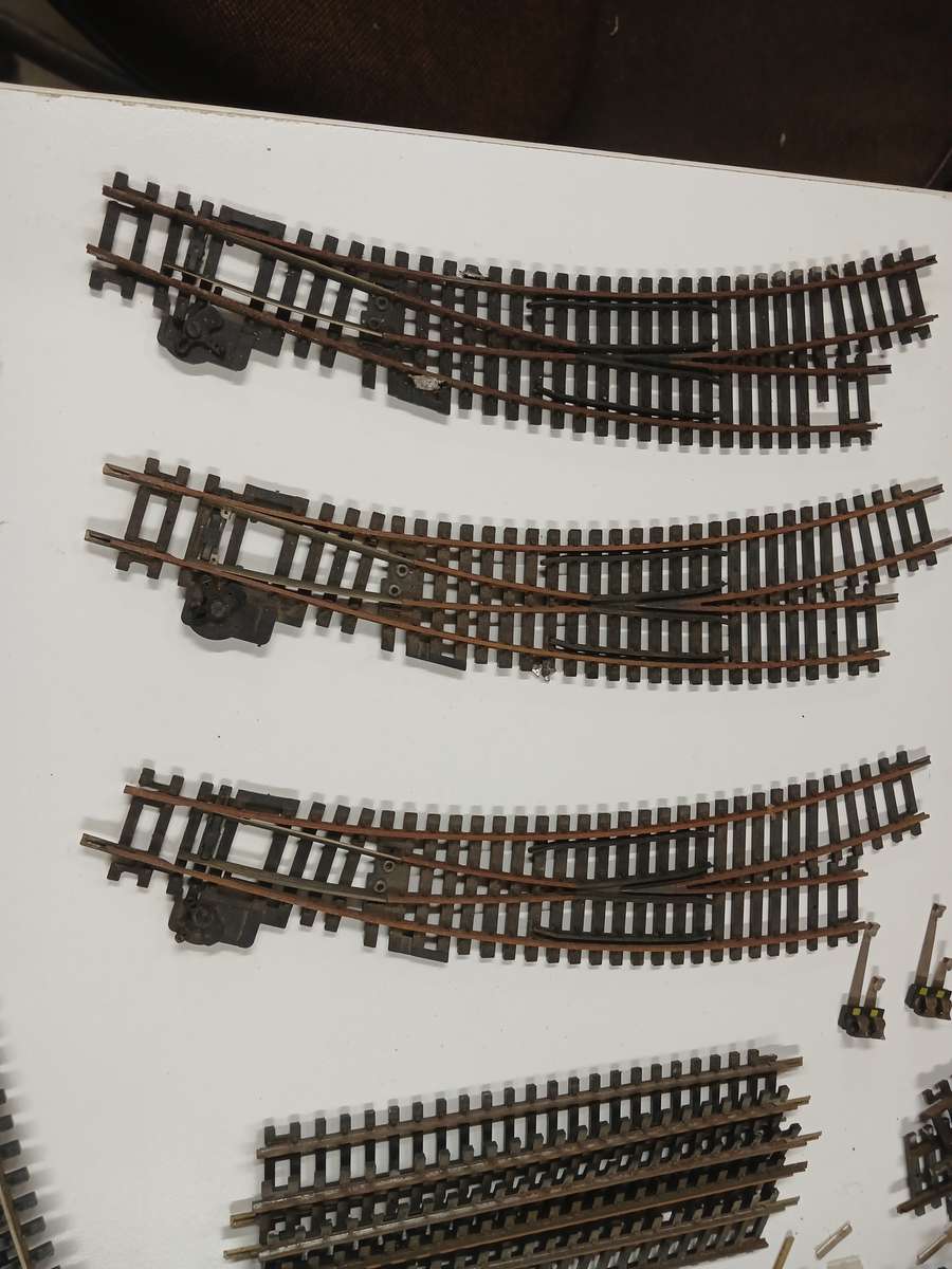 HO / OO SCALE - HORNBY - POINTS & TRACK