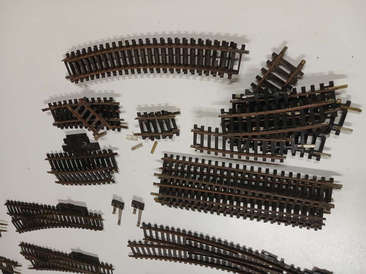 HO / OO SCALE - HORNBY - POINTS & TRACK