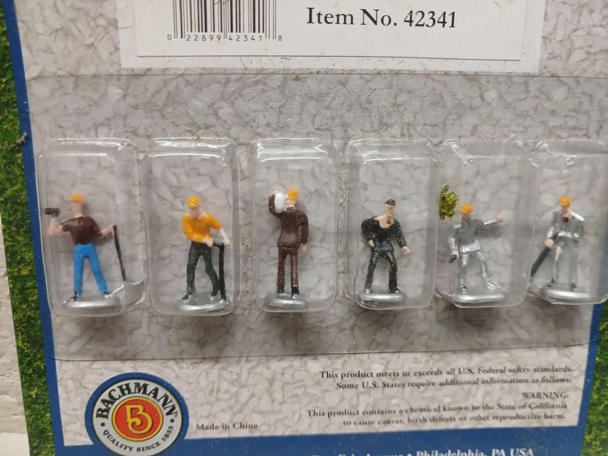 HO SCALE - BACHMANN - X6 TRAIN WORK CREW FIGURINE SET - BOXED