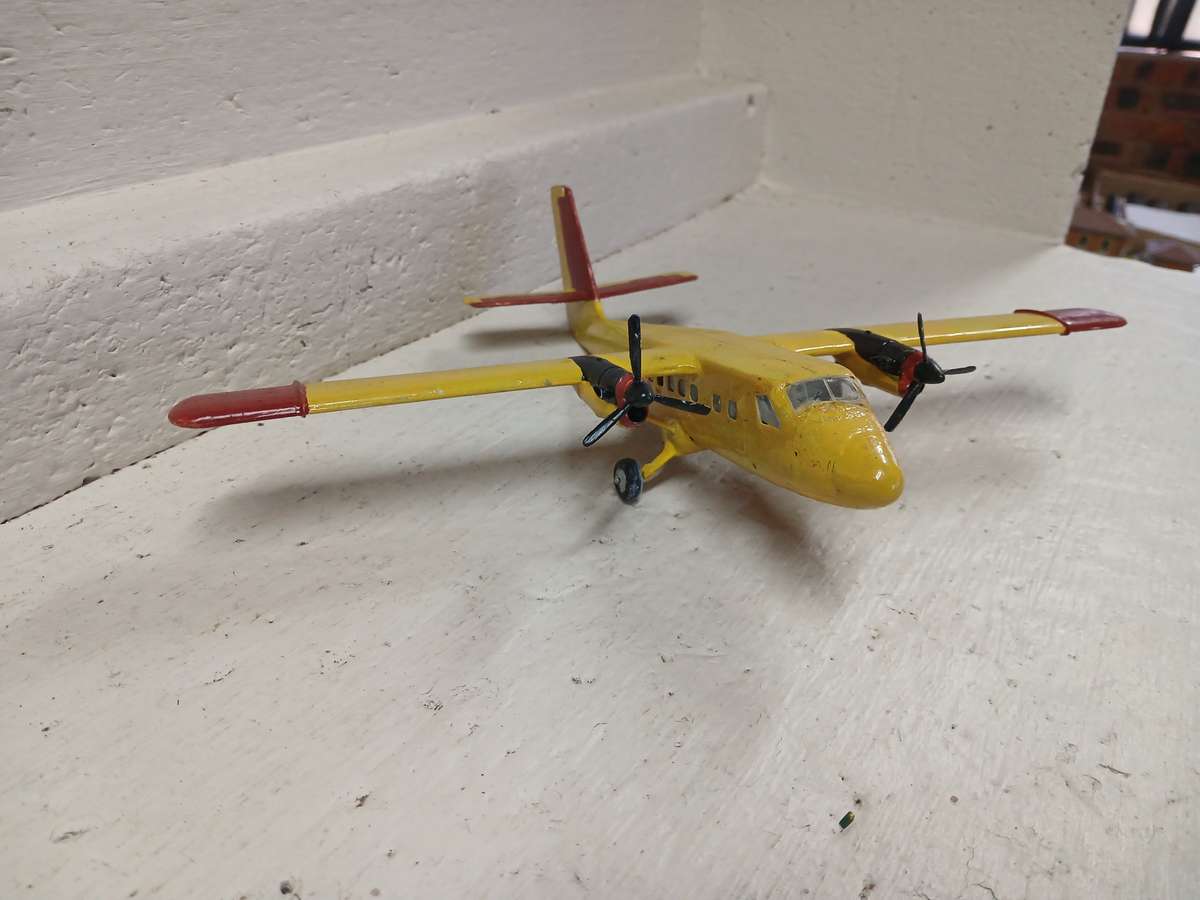 1:72 SCALE - REVELL - Revell  DHC-6 Twin Otter