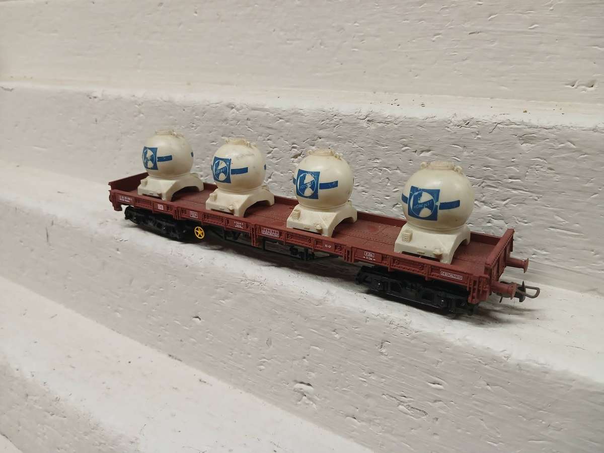 HO SCALE - ELECTROTREN - FLAT CAR WAGON WITH LOAD