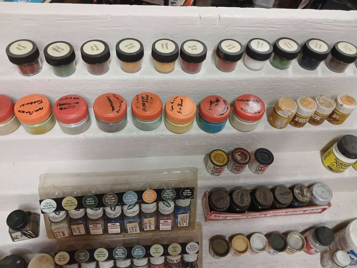 HO SCALE - VARIOUS MODEL PAINTS , POWDERS + SCENERY ACCESSORIES