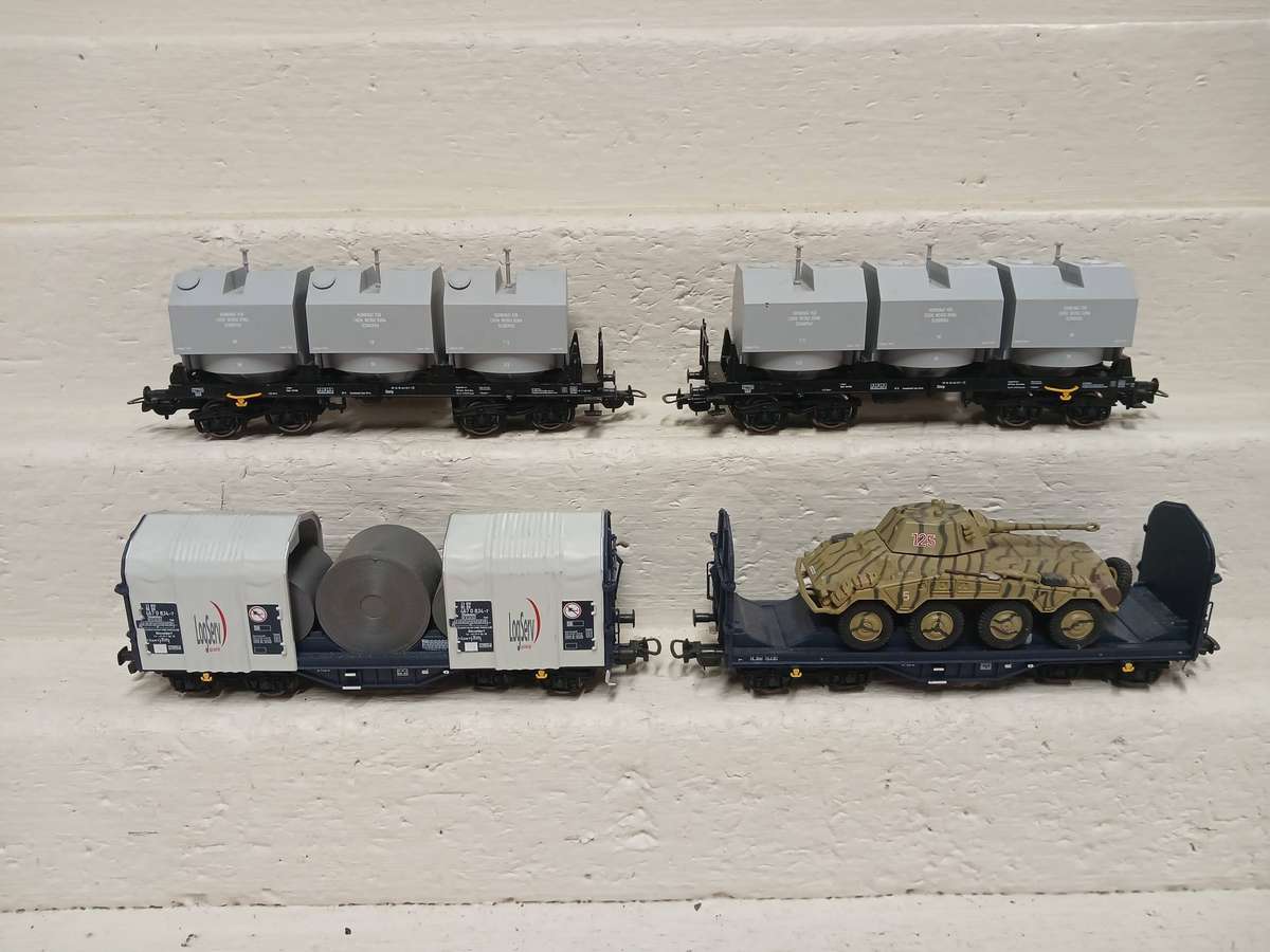 HO SCALE - PIKO - VARIOUS GOODS WAGONS - X4