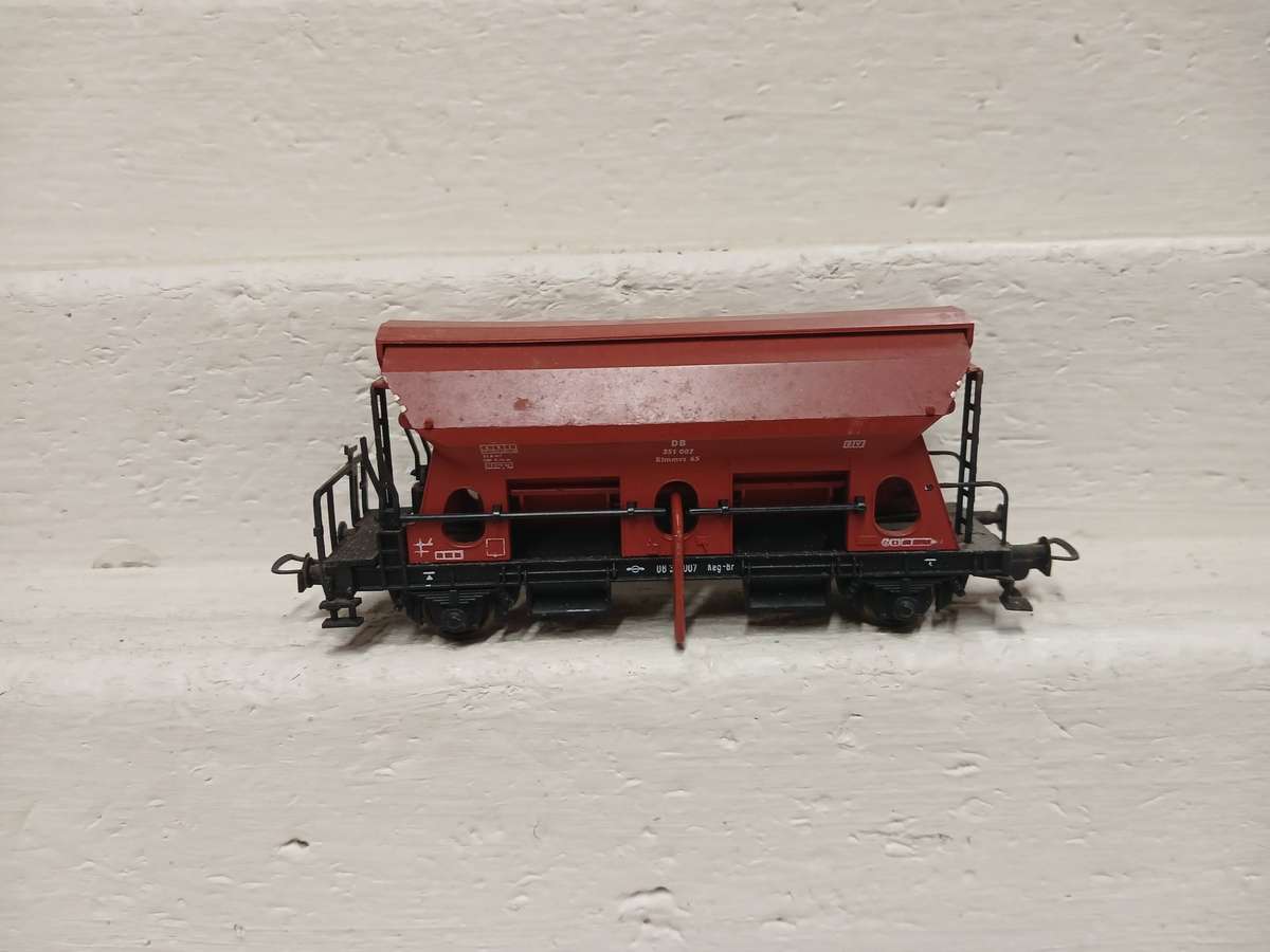 HO SCALE - FLEISCHMANN - AUTO OFFLOADER COAL HOPPER