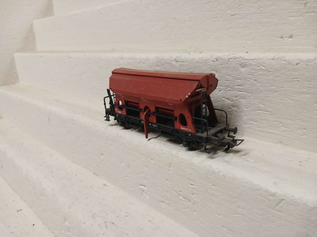HO SCALE - FLEISCHMANN - AUTO OFFLOADER COAL HOPPER