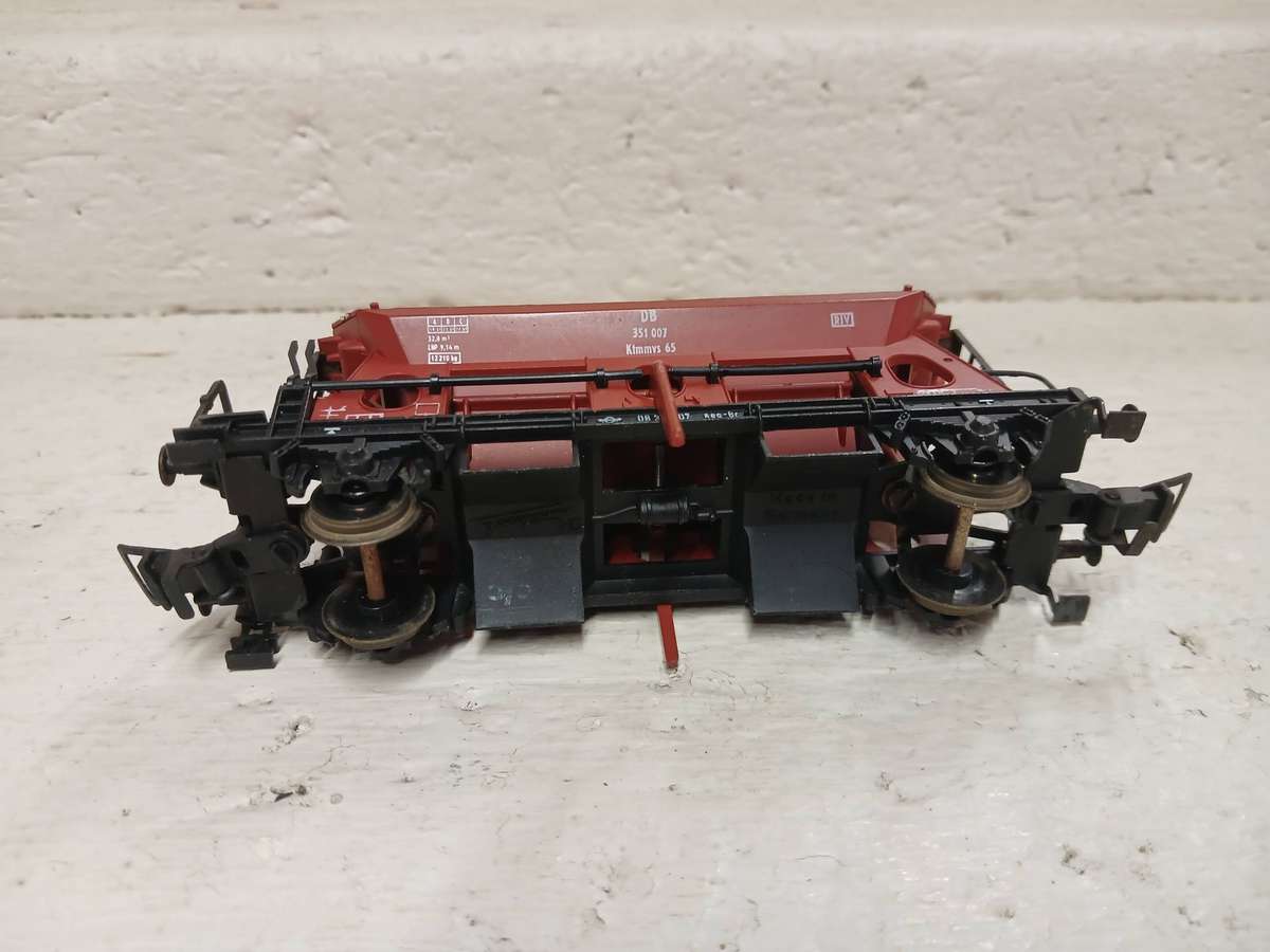 HO SCALE - FLEISCHMANN - AUTO OFFLOADER COAL HOPPER