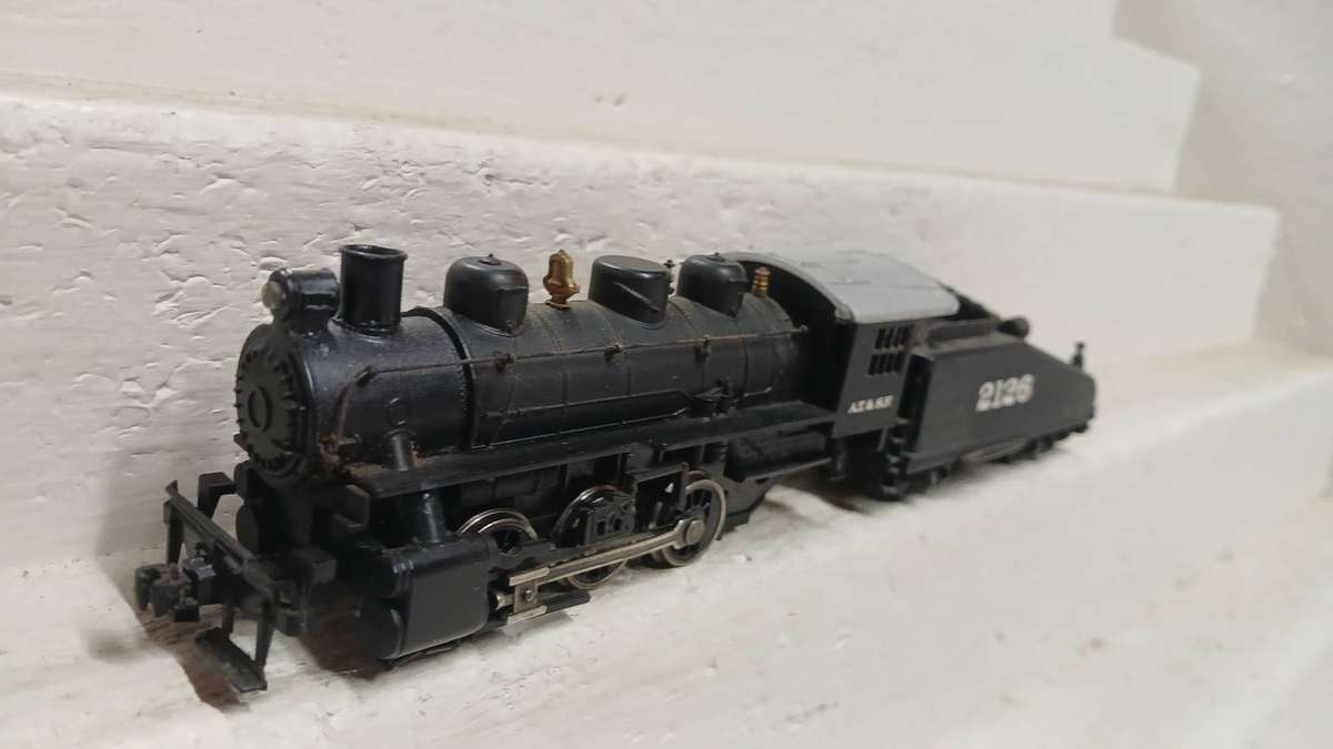 HO SCALE - BACHMANN - 0-6-0 SANTE FE - STEAM LOCOMOTIVE - BOXED - DCC