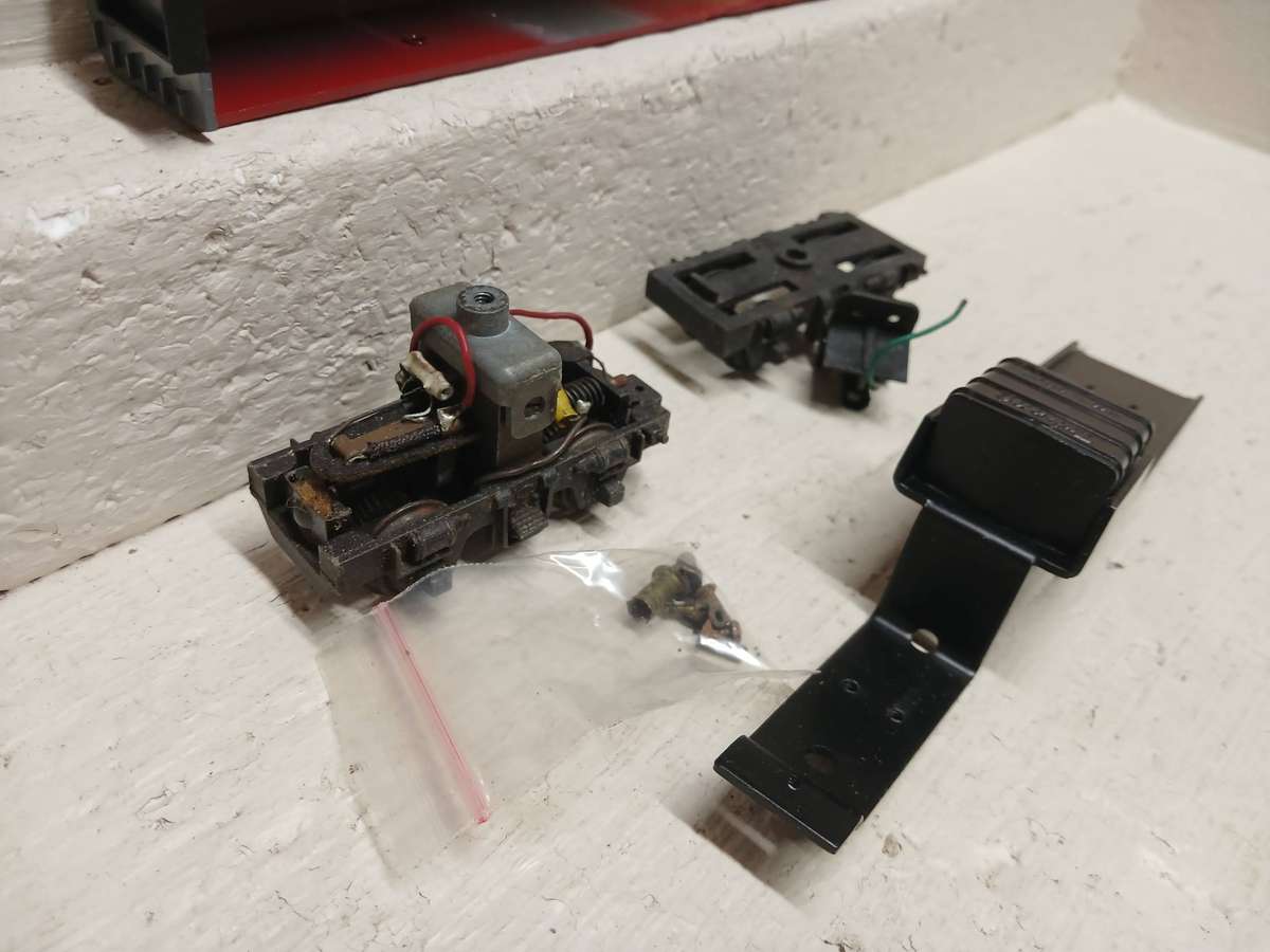 OO SCALE - TRIANG - DIESEL LOCOMOTIVES - X4