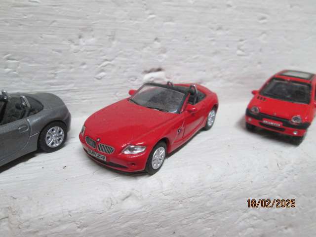 1:72 SCALE - DIE CAST MODELS - X3