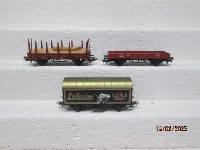 HO SCALE - MARKLIN - VARIOUS GOODS TRUCKS - X3